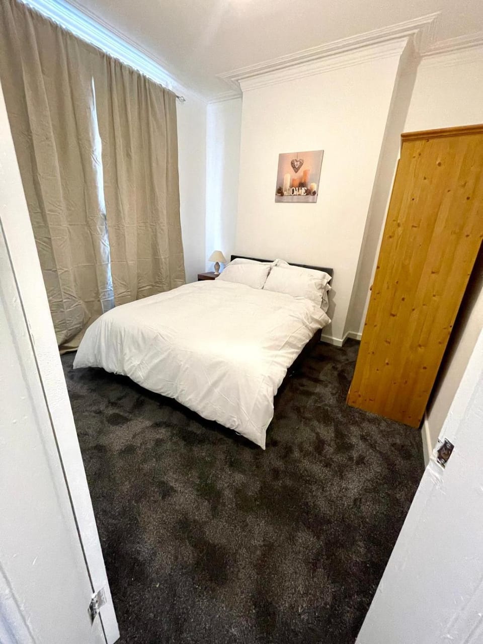 Photo of the whole room