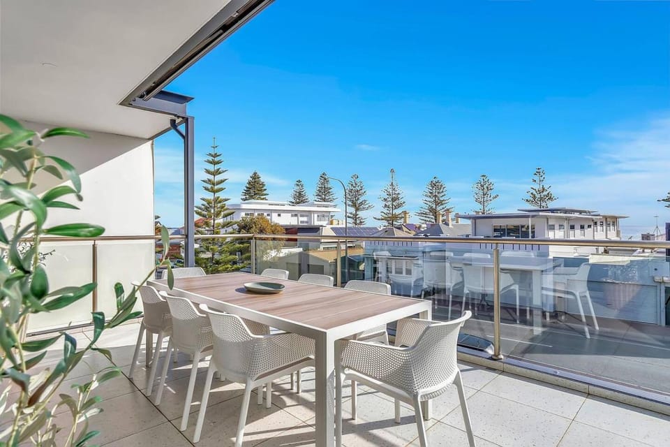 Balcony/Terrace, Dining area