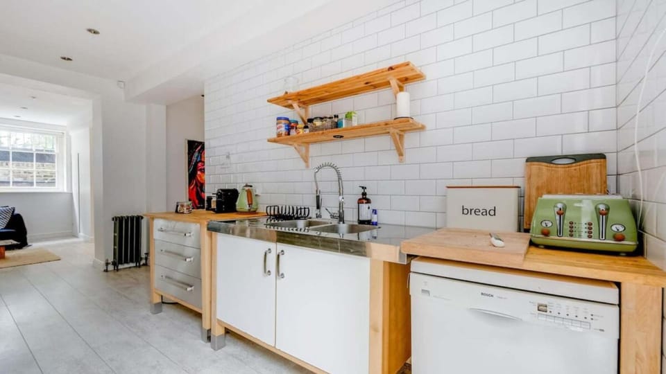 Coffee/tea facilities, Kitchen or kitchenette, toaster