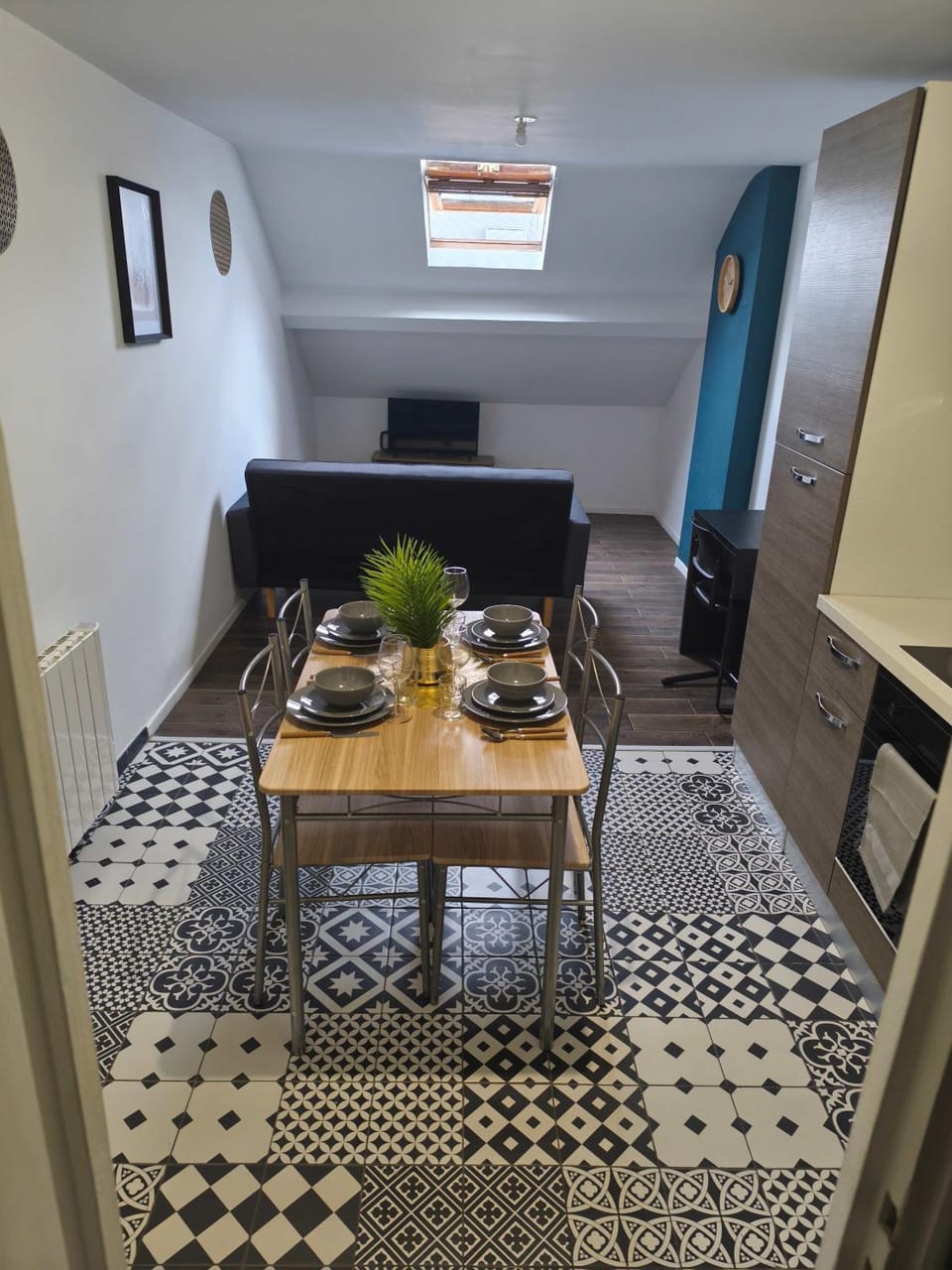 Downtown Apartment with Garage Parking Apartment in Grand Est