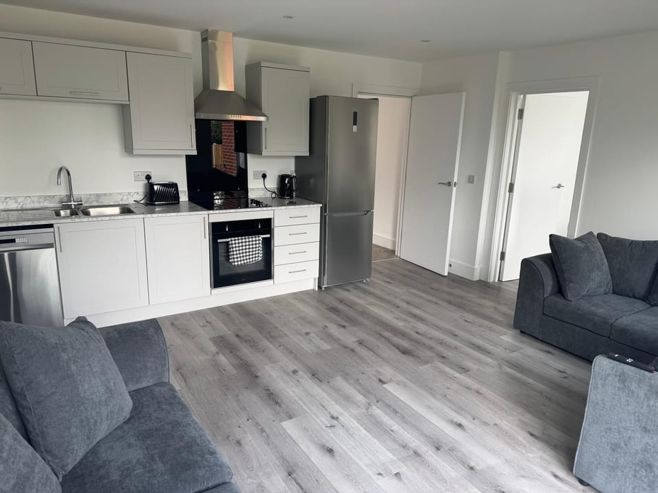 Coffee/tea facilities, Kitchen or kitchenette, Seating area, dishwasher, oven, toaster