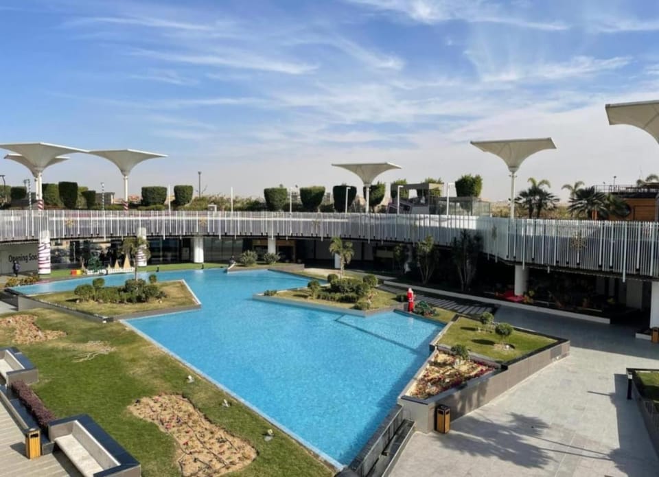 Property building, Garden, Garden view, Pool view, Swimming pool