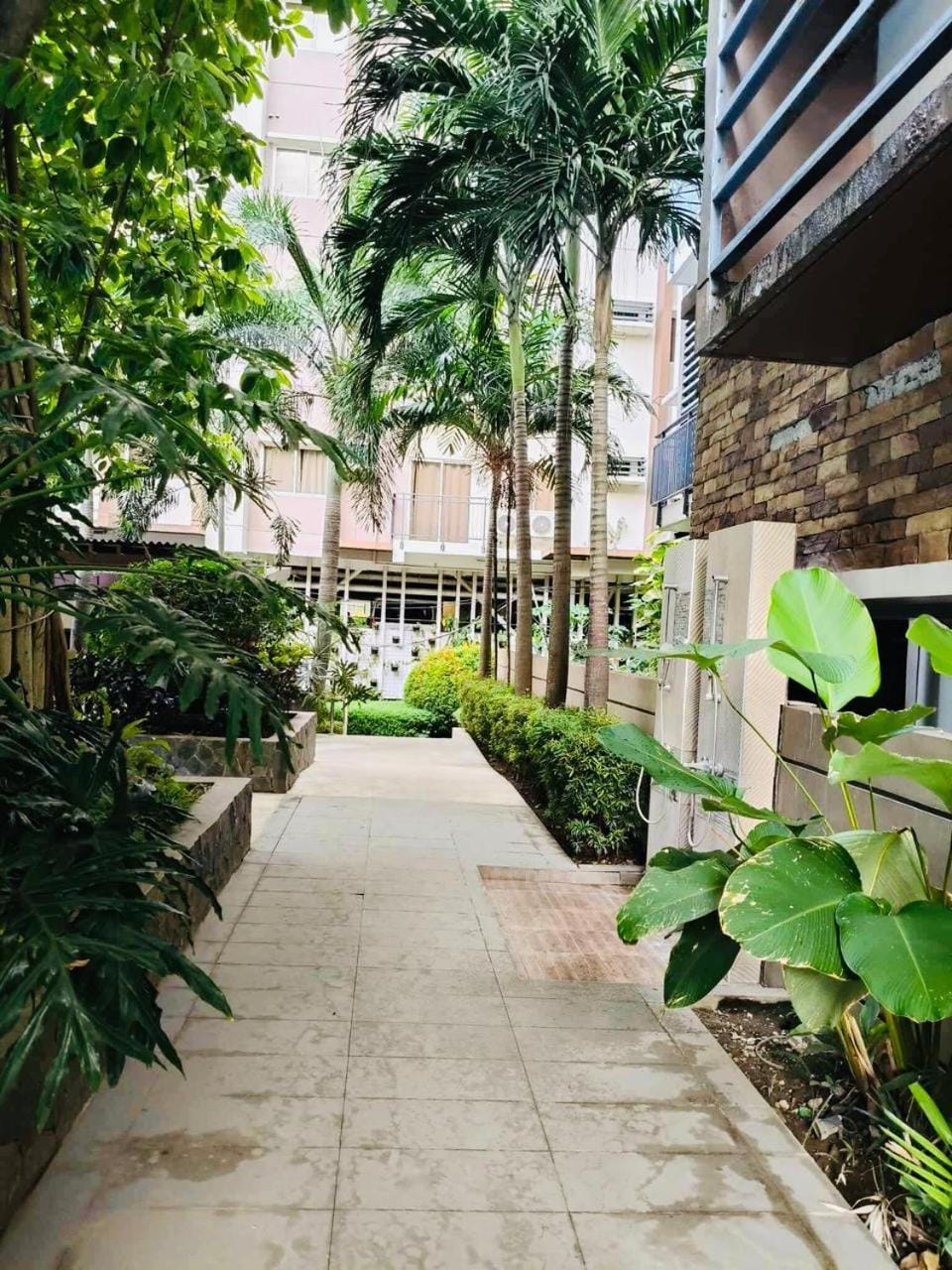Property building, Garden view