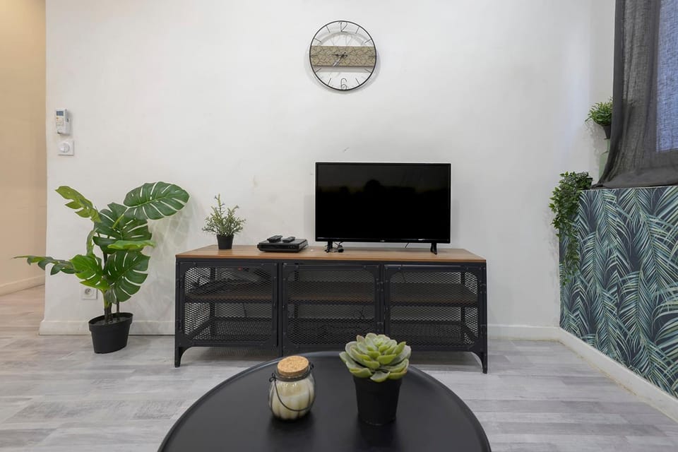 Apartment in the heart of the Old Port Marseille Apartment in Marseille