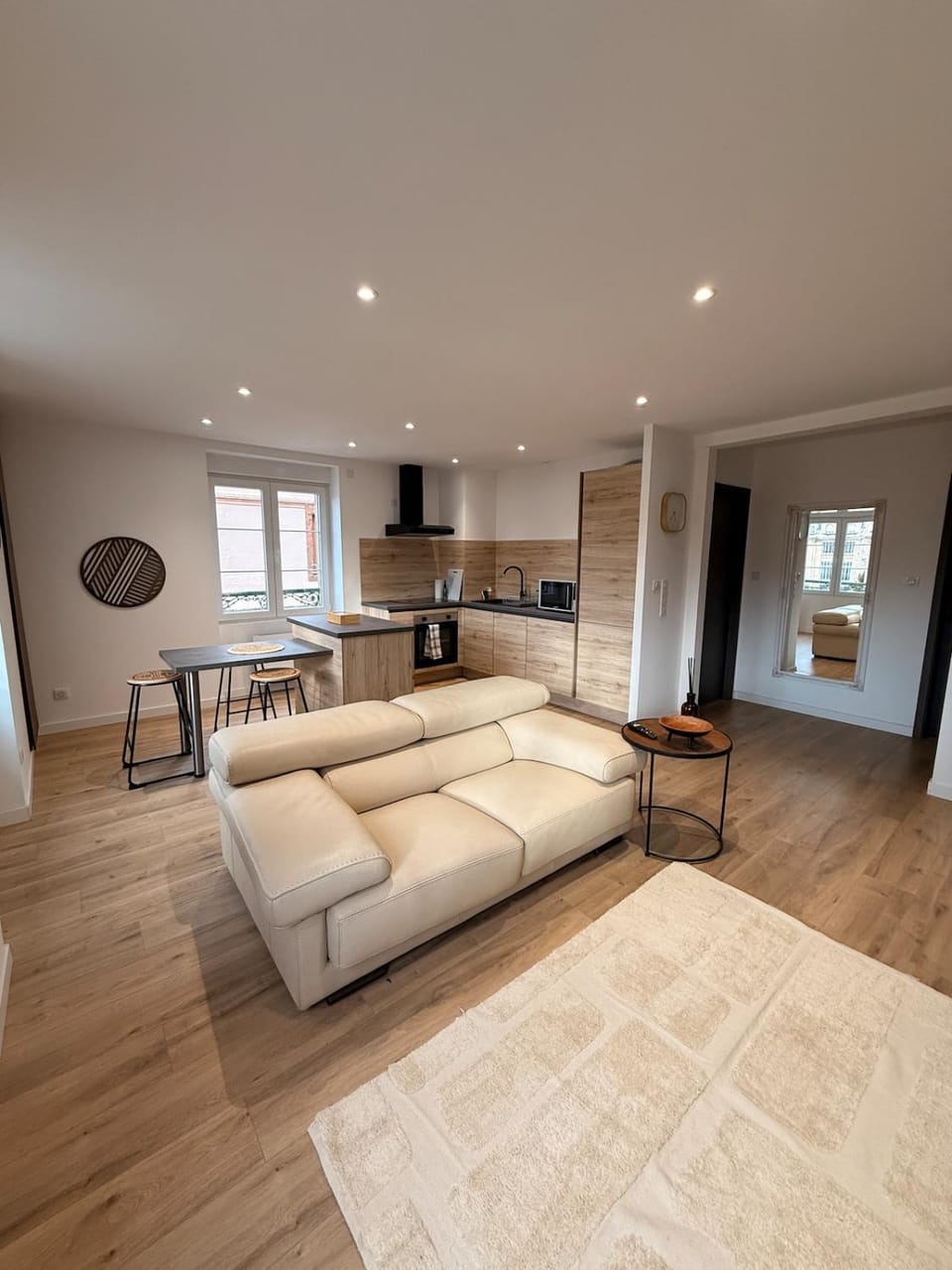 Vue imprenable - Place de la République Apartment in Bourgogne-Franche-Comté