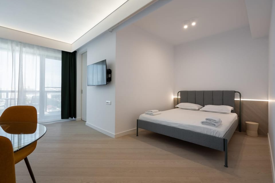 Elegant Studio Cortina Modern Stay Apartment in Romania
