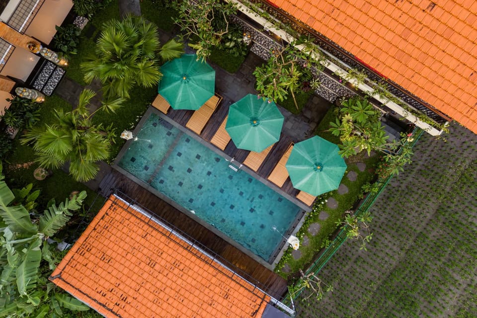 Pool view, Swimming pool