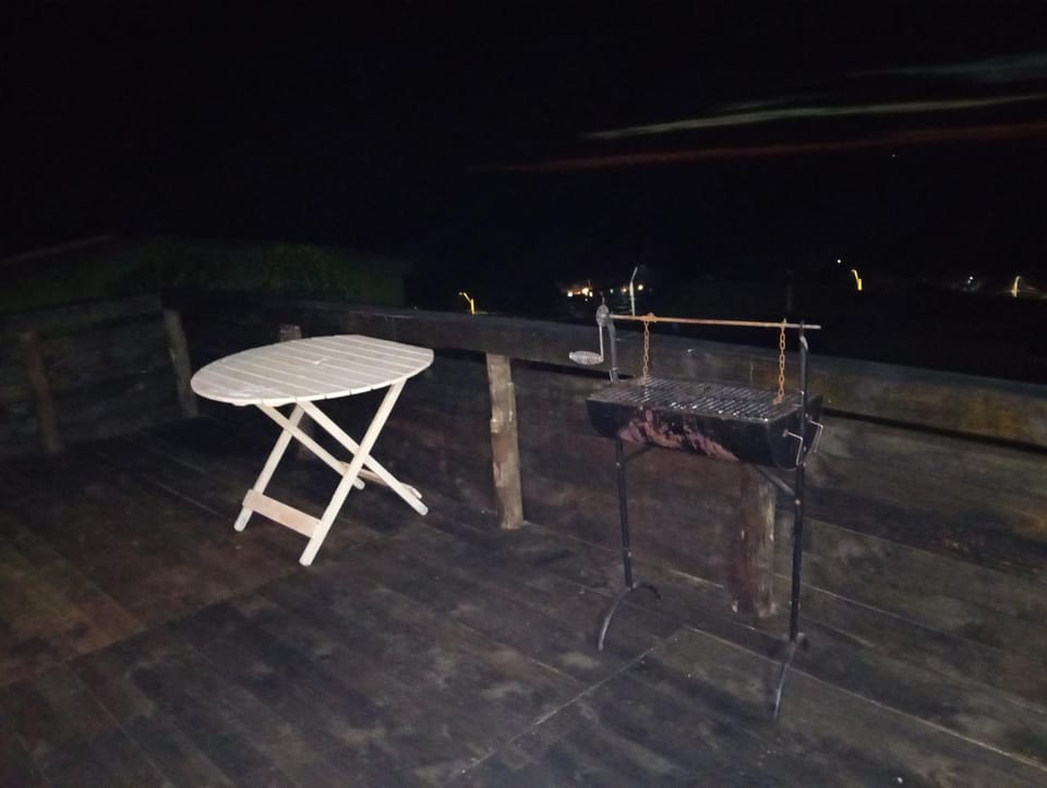 Night, BBQ facilities, Balcony/Terrace