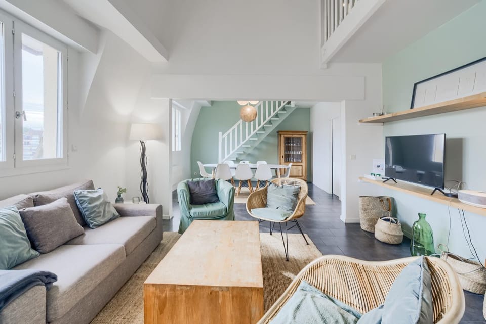 Communal lounge/ TV room, TV and multimedia, Living room, Seating area