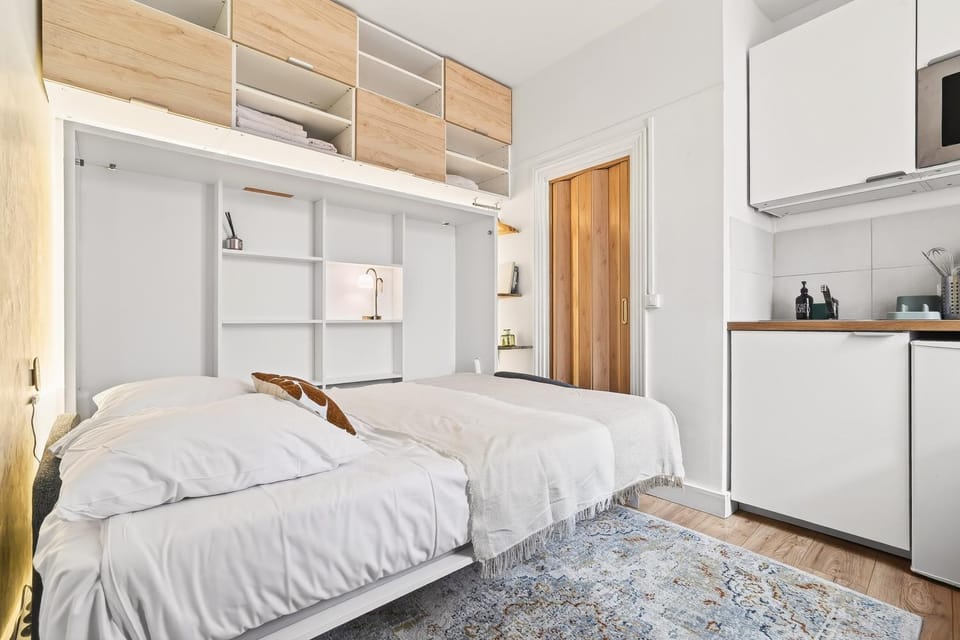 Lovely Studio 10 mn walk to Louvre & Latin Quarter Apartment in Paris