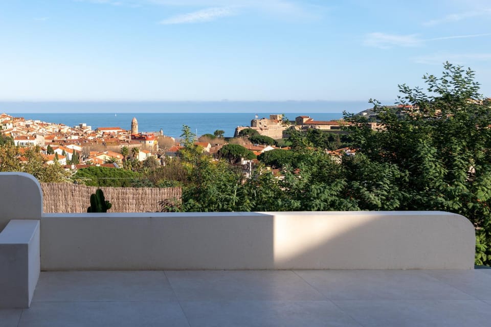 View (from property/room), City view, Sea view