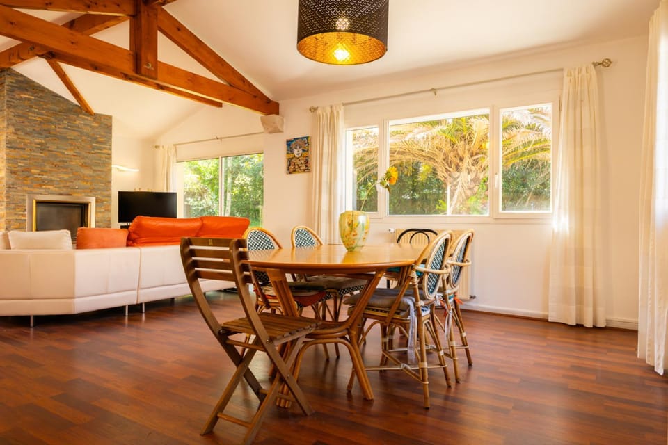 Belle villa avec Jacuzzi, Parking, Climatisation, Jardin, Calme House in Biarritz