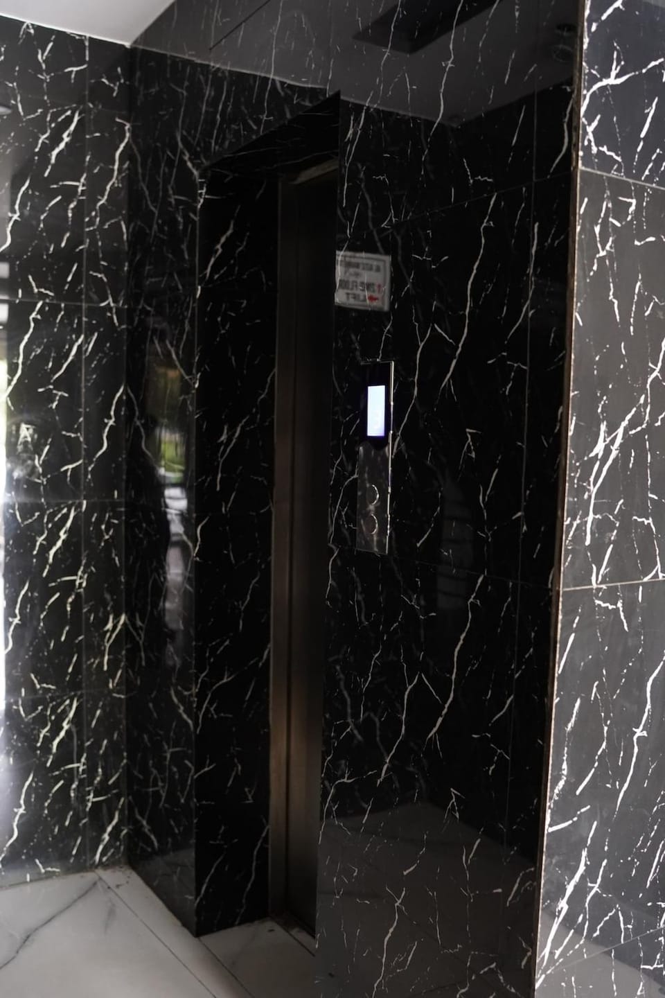Black Pearl Studio Apartment in Lahore