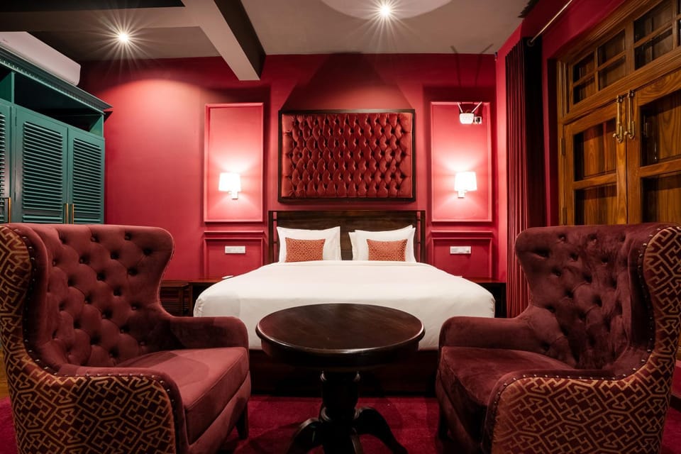 Seating area, Bedroom