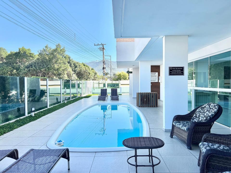 Lindo! Apto com piscina no condomínio - AE03J Apartment in Florianopolis