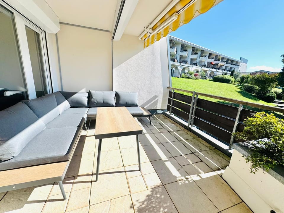 Property building, View (from property/room), Balcony/Terrace, Seating area