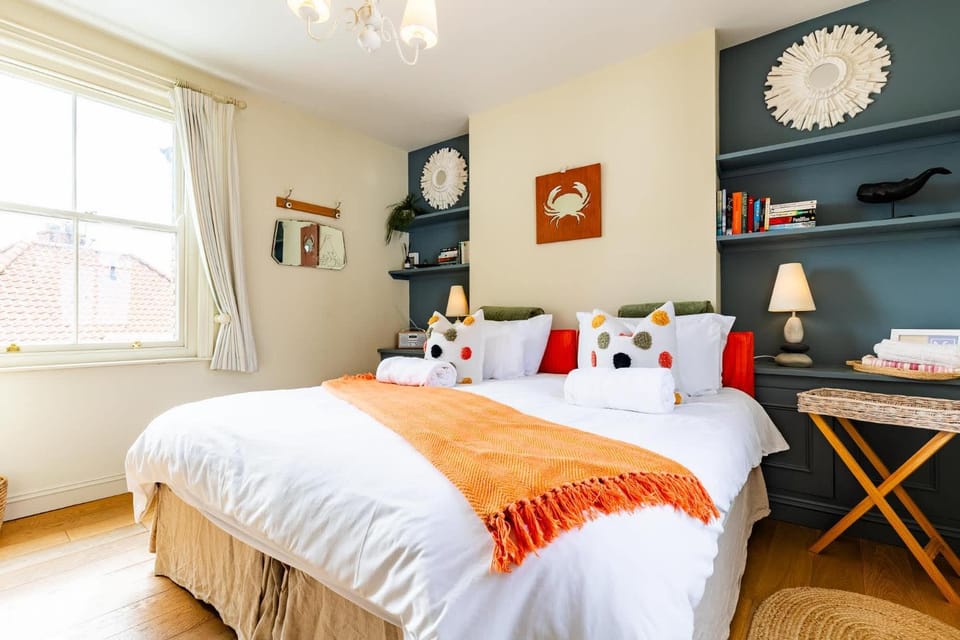 Harbour View House Old Town Sea Views Sleeps 8 House in Scarborough