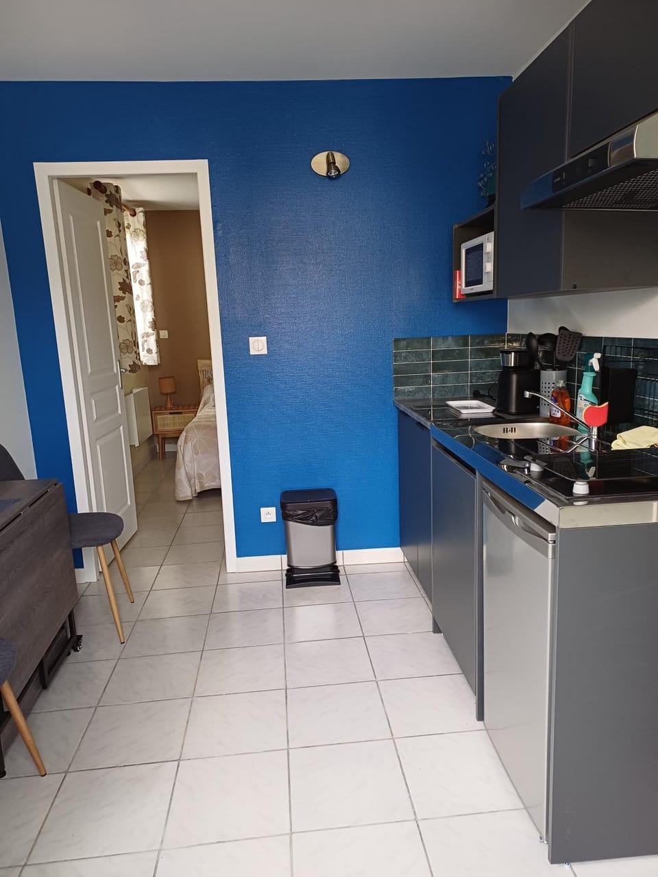 Kitchen or kitchenette, Living room