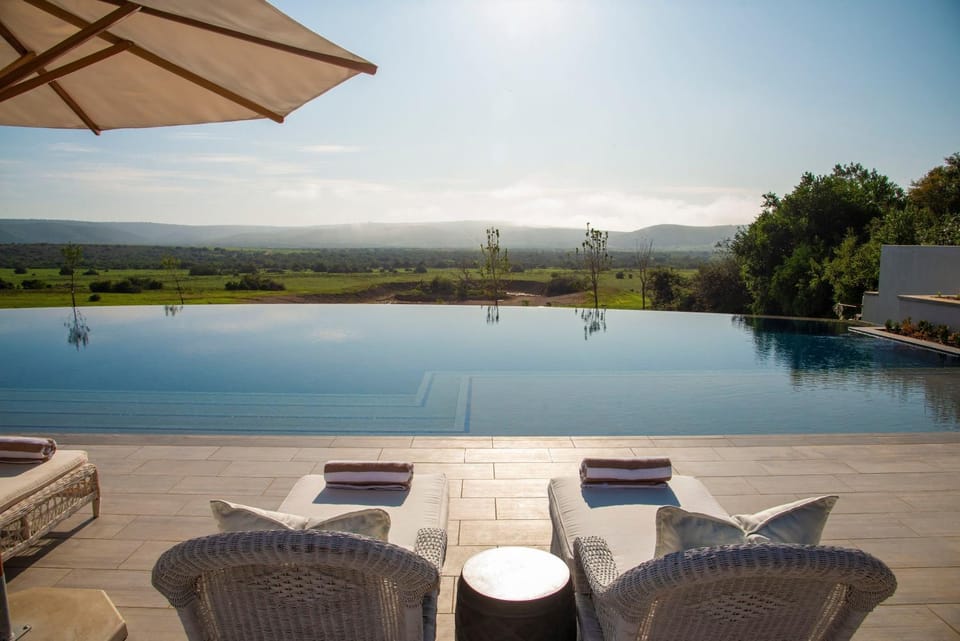 River view, Swimming pool