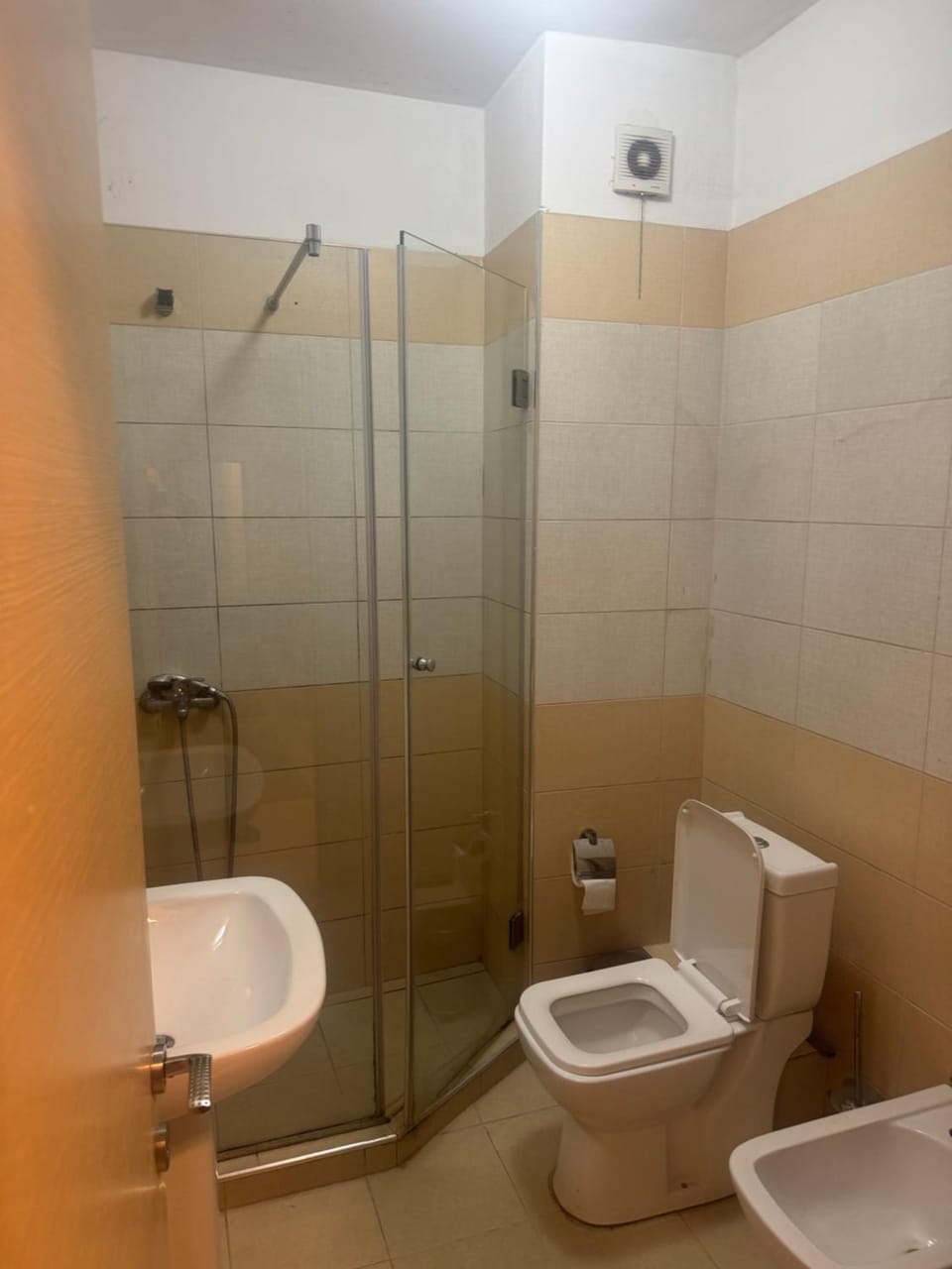 SkyView Hotel & Apartments Apartment in Tirana