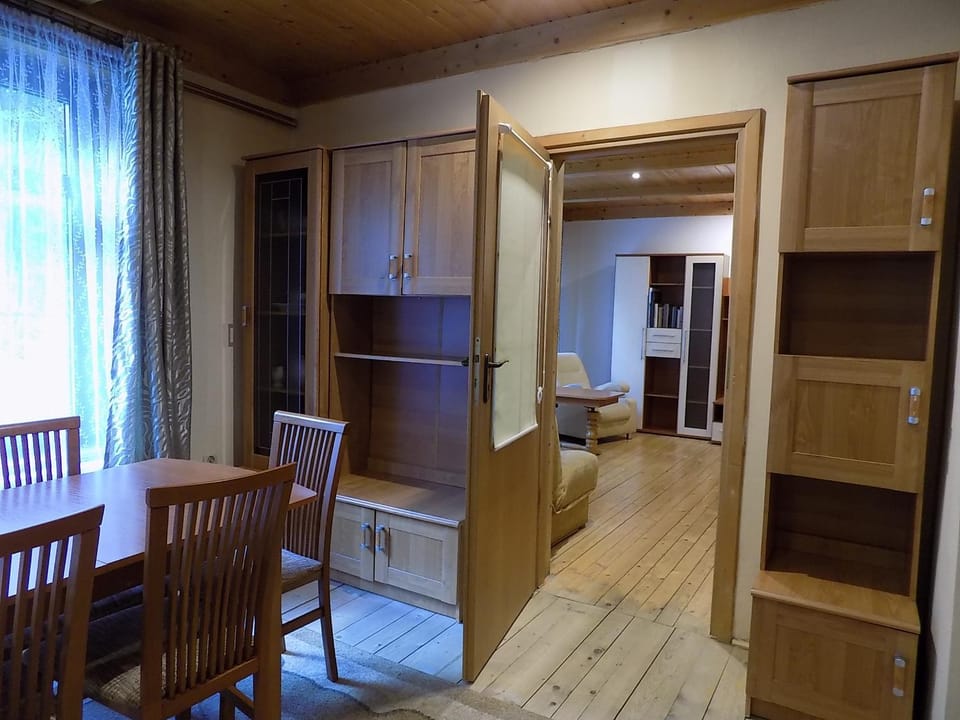 Living room, Seating area, Dining area, Bedroom