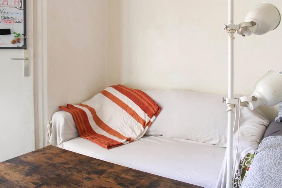 Bright Studio with Balcony Porte de Versailles Apartment in Vanves