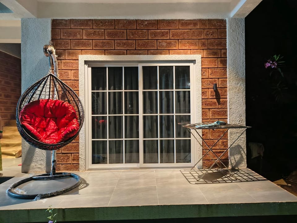 The Royal Ascot Holiday Home Room with attached indoor private pool Inn in Alibag