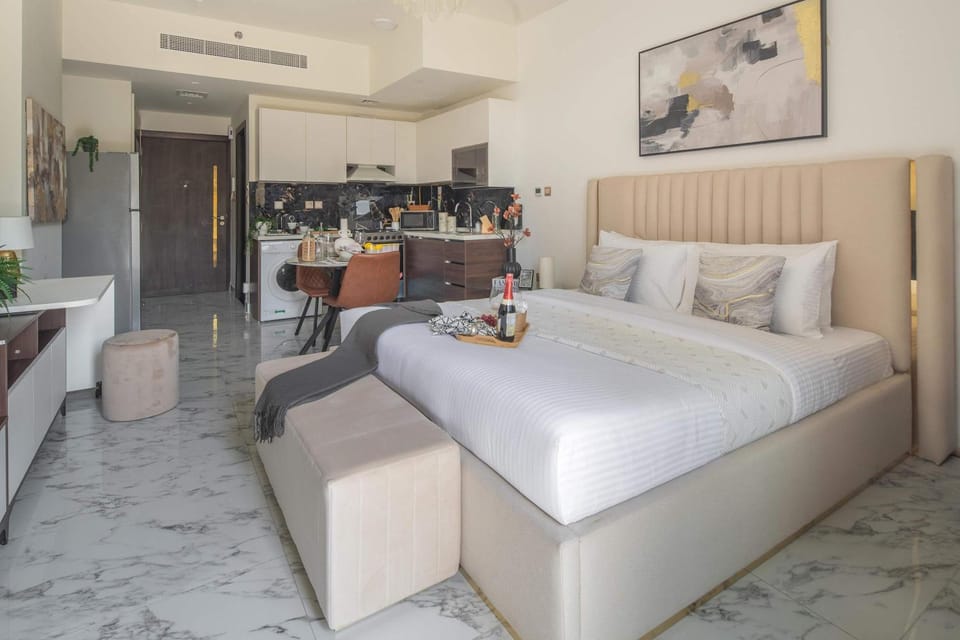 Bed, Kitchen or kitchenette
