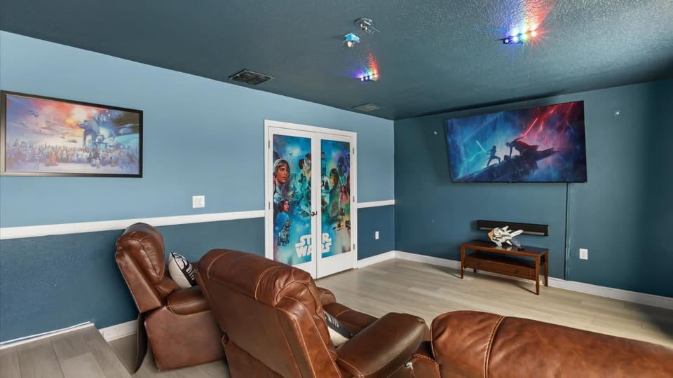 TV and multimedia, Seating area