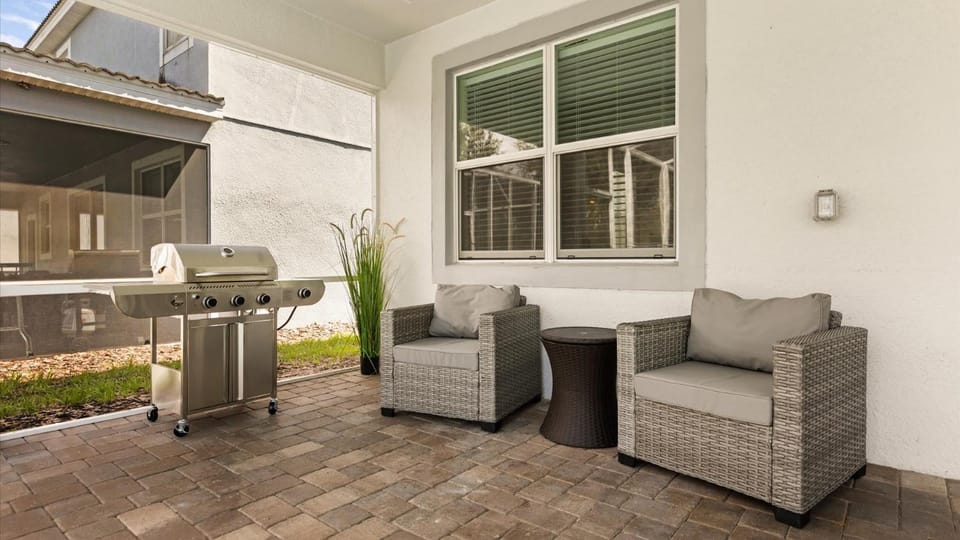 Patio, BBQ facilities, Seating area
