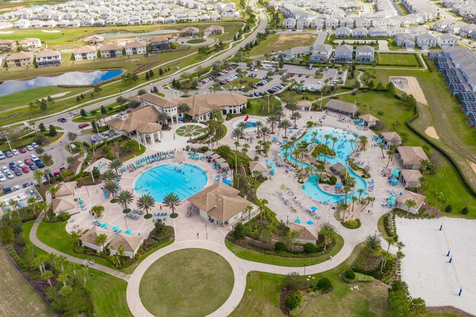 Property building, Bird's eye view, Swimming pool, Location