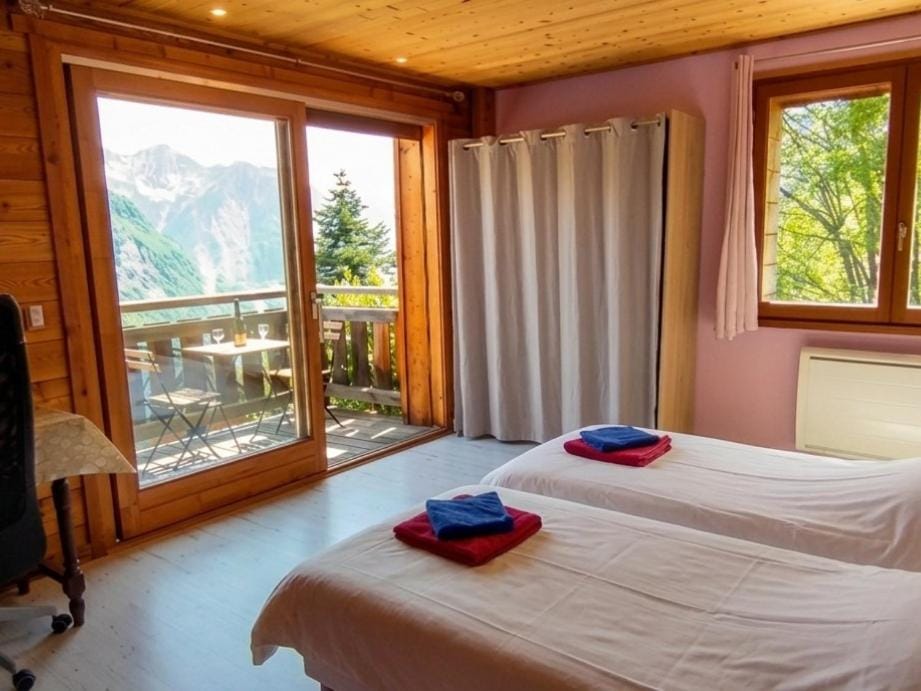 Grand Chalet Allemond Huez Chalet in Oz