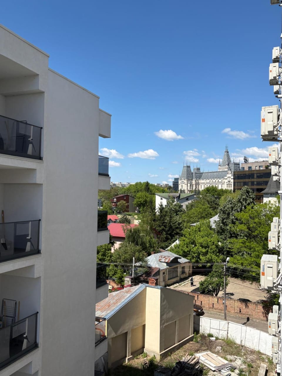 Family Home 3 Centru Palas Mall Apartment in Romania