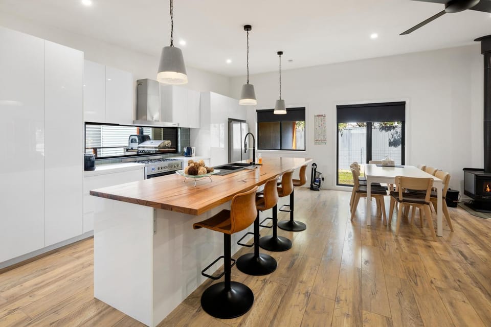 Hooked on Doon House in Bonnie Doon