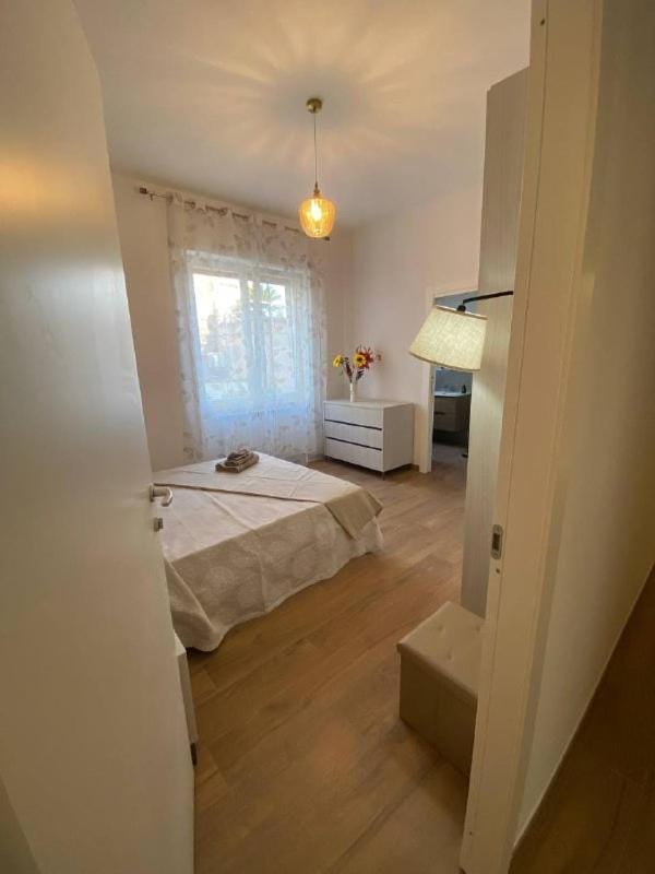 Bed, Photo of the whole room, Bedroom, towels, wardrobe