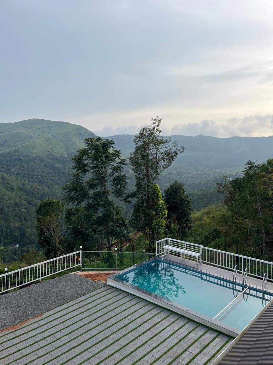 The VARANDAH LOUNGE 2BHK PRIVATE POOL VILLA VAGAMON Apartment in Kerala