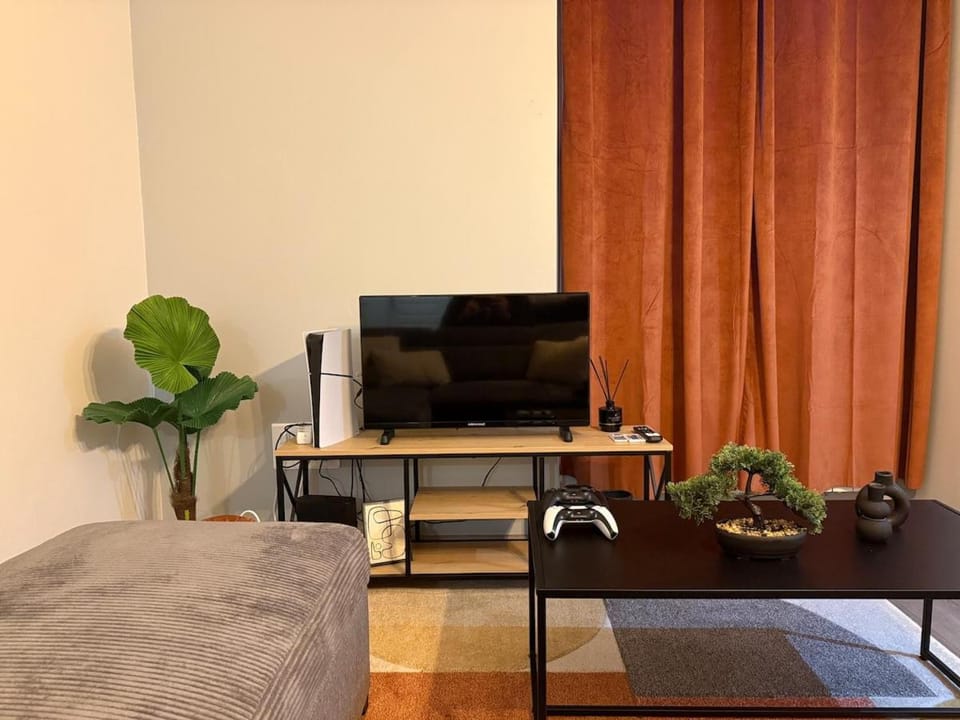 L'Industrielle - Cozy & central - Close to train station Apartment in Nouvelle-Aquitaine