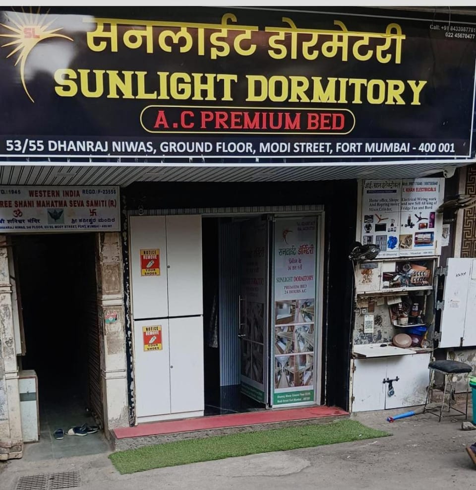 Sunlight Dormitory Bed and Breakfast in Mumbai