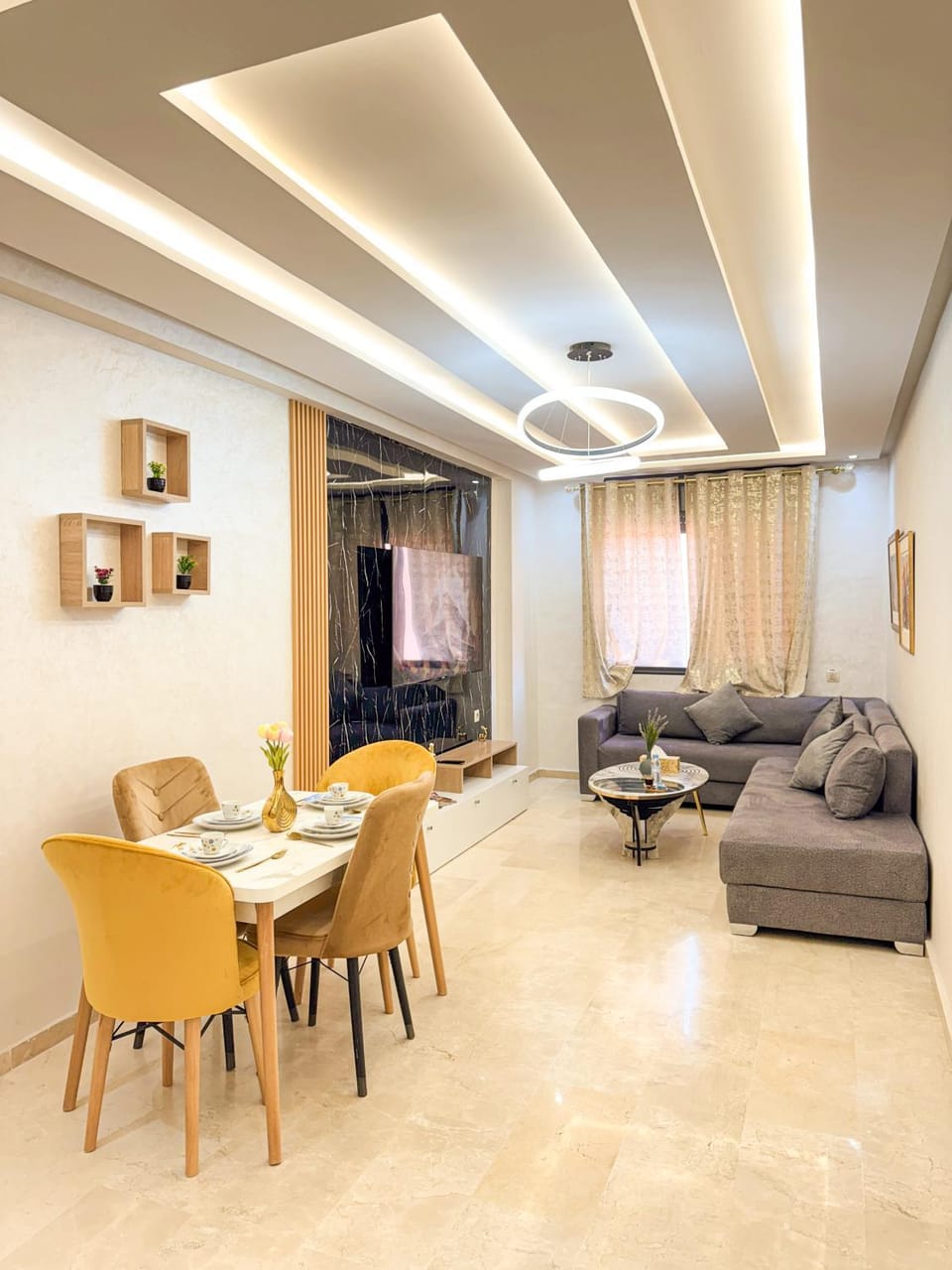 TV and multimedia, Living room, Seating area
