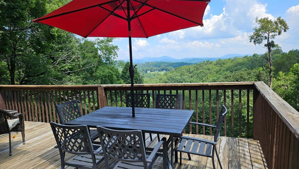 Balcony/Terrace, Mountain view