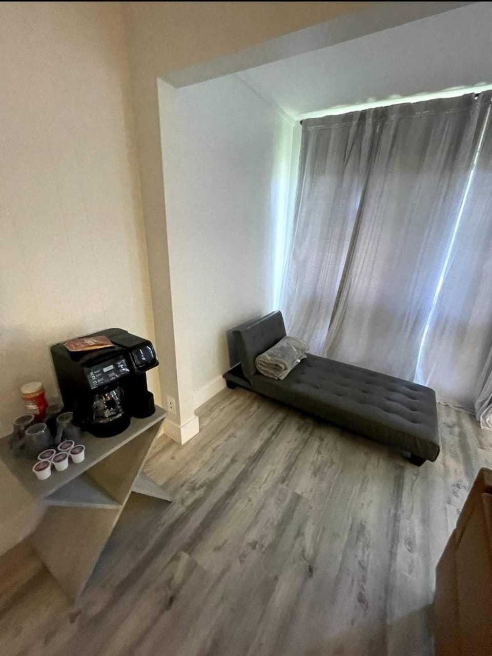 240 Queen Bed, 3 Pools, 80in TV Apartment in Destin