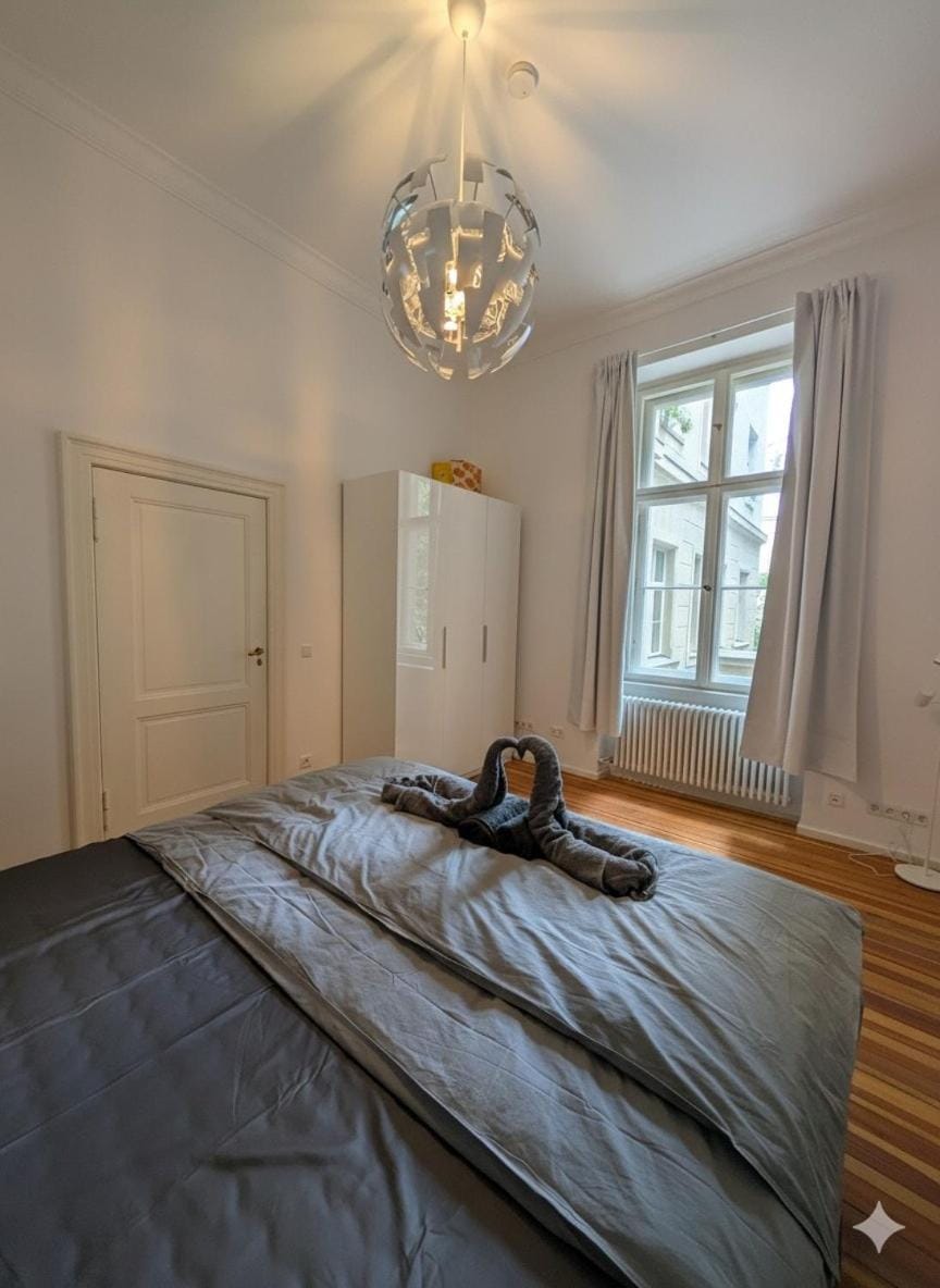 Bed, Bedroom, wardrobe