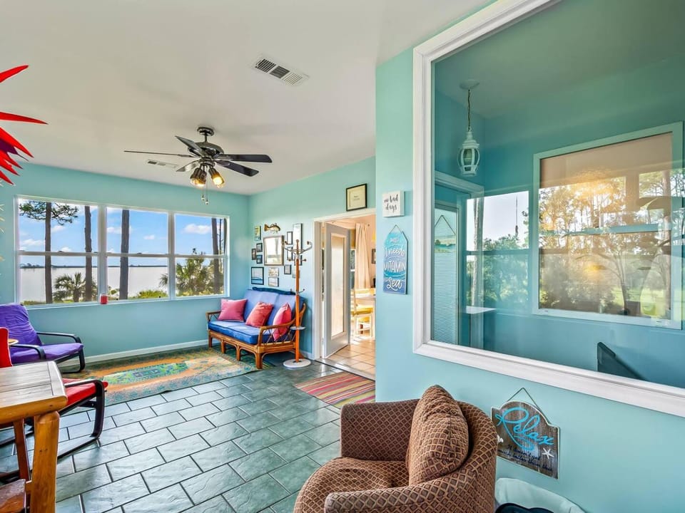 The Professor's Fish House- on the bay House in Florida