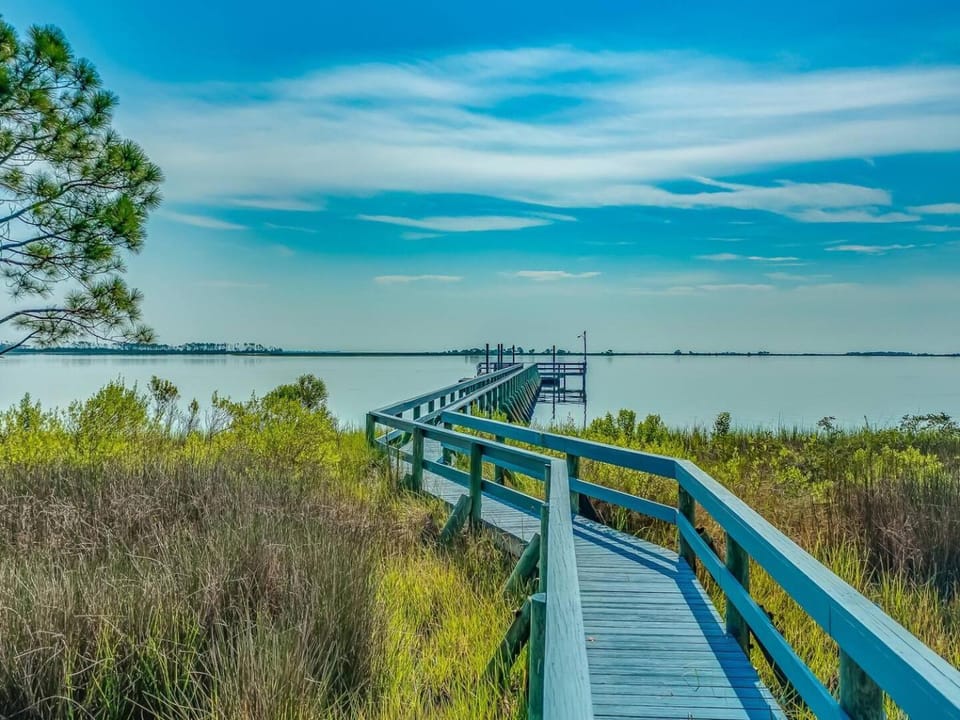 The Professor's Fish House- on the bay House in Florida