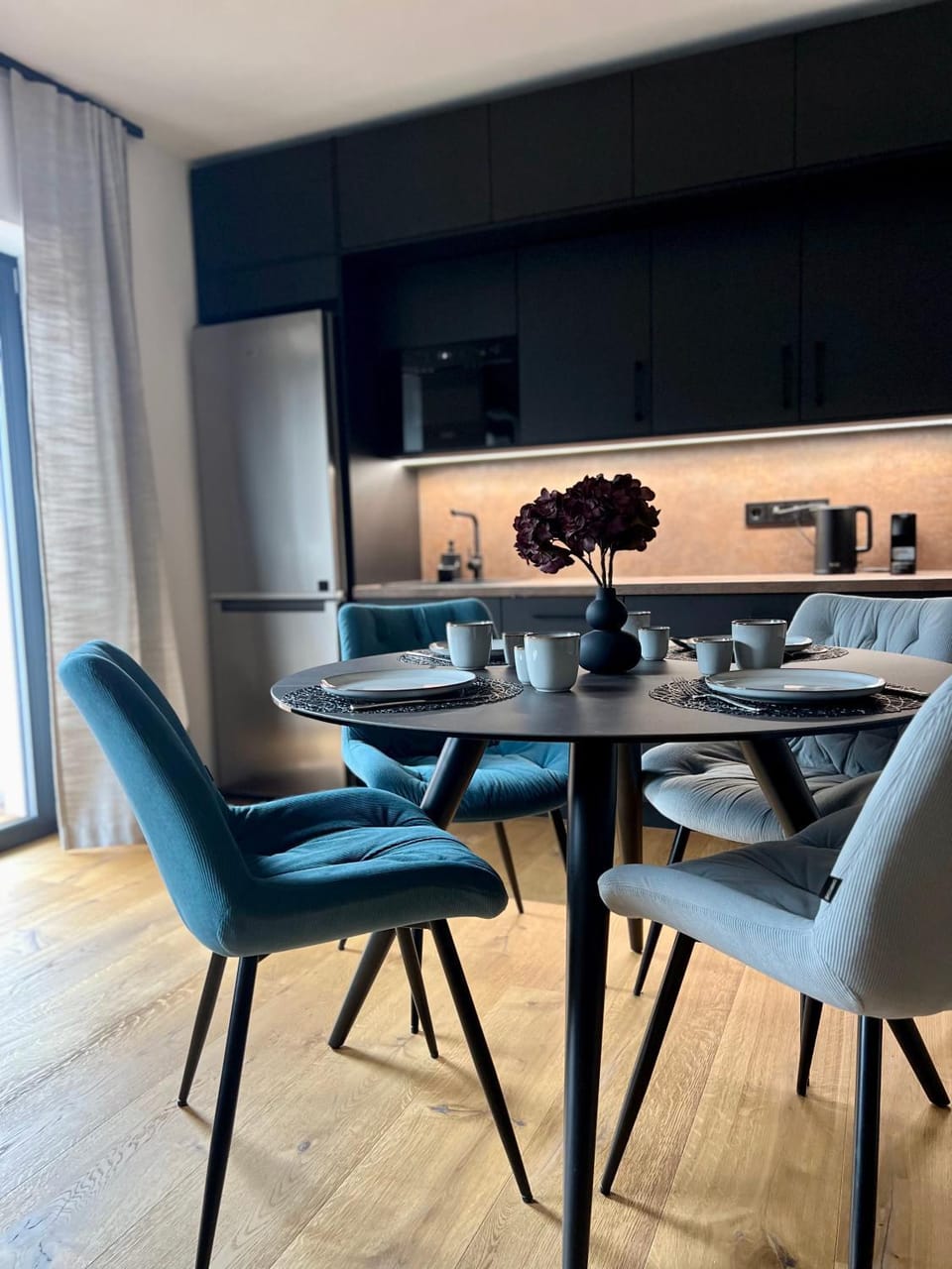 Kitchen or kitchenette, Living room, Dining area