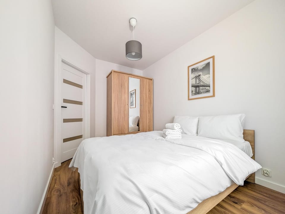 Bed, Photo of the whole room, Bedroom, wardrobe