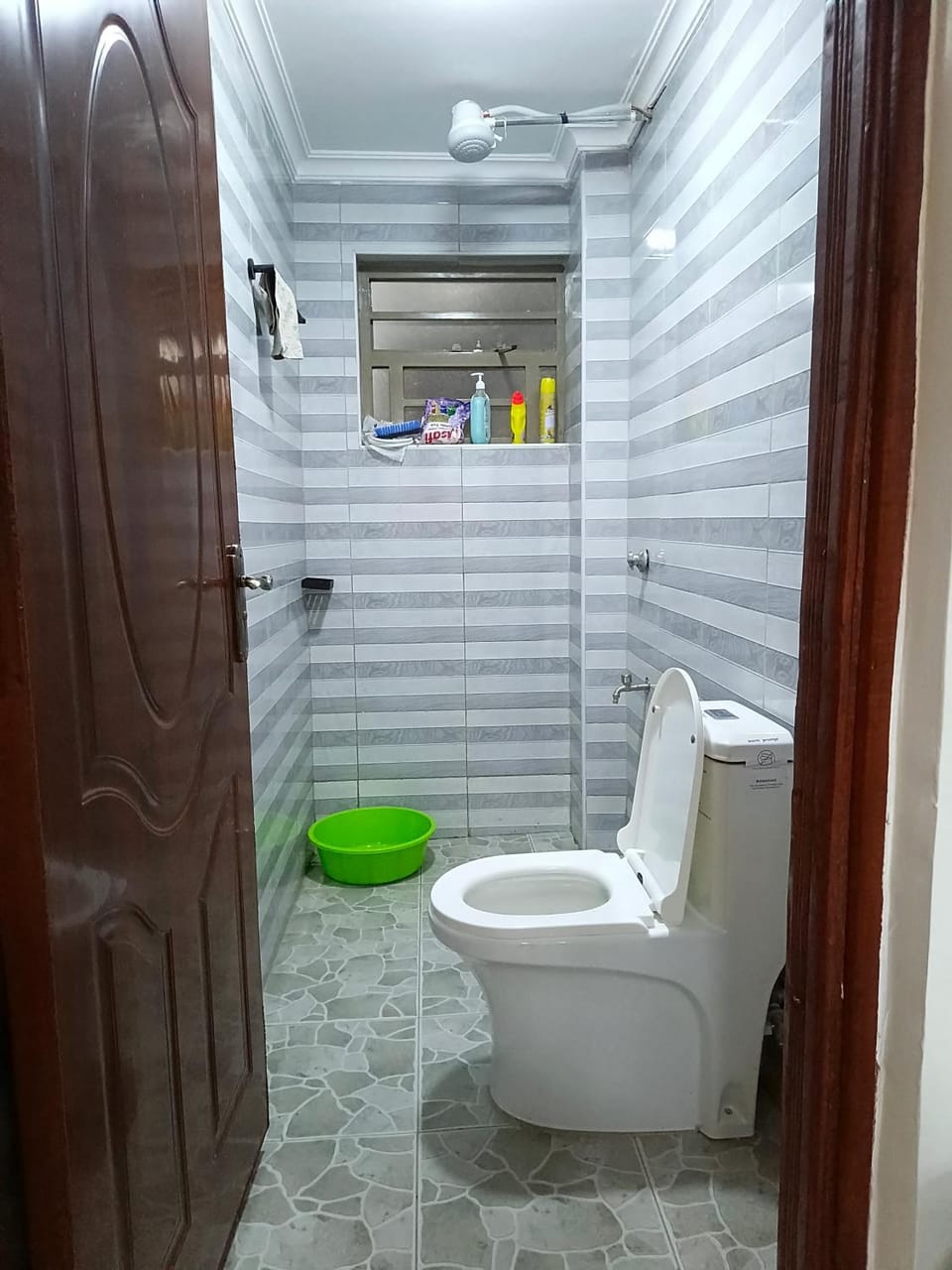 Shower, Toilet, Bathroom