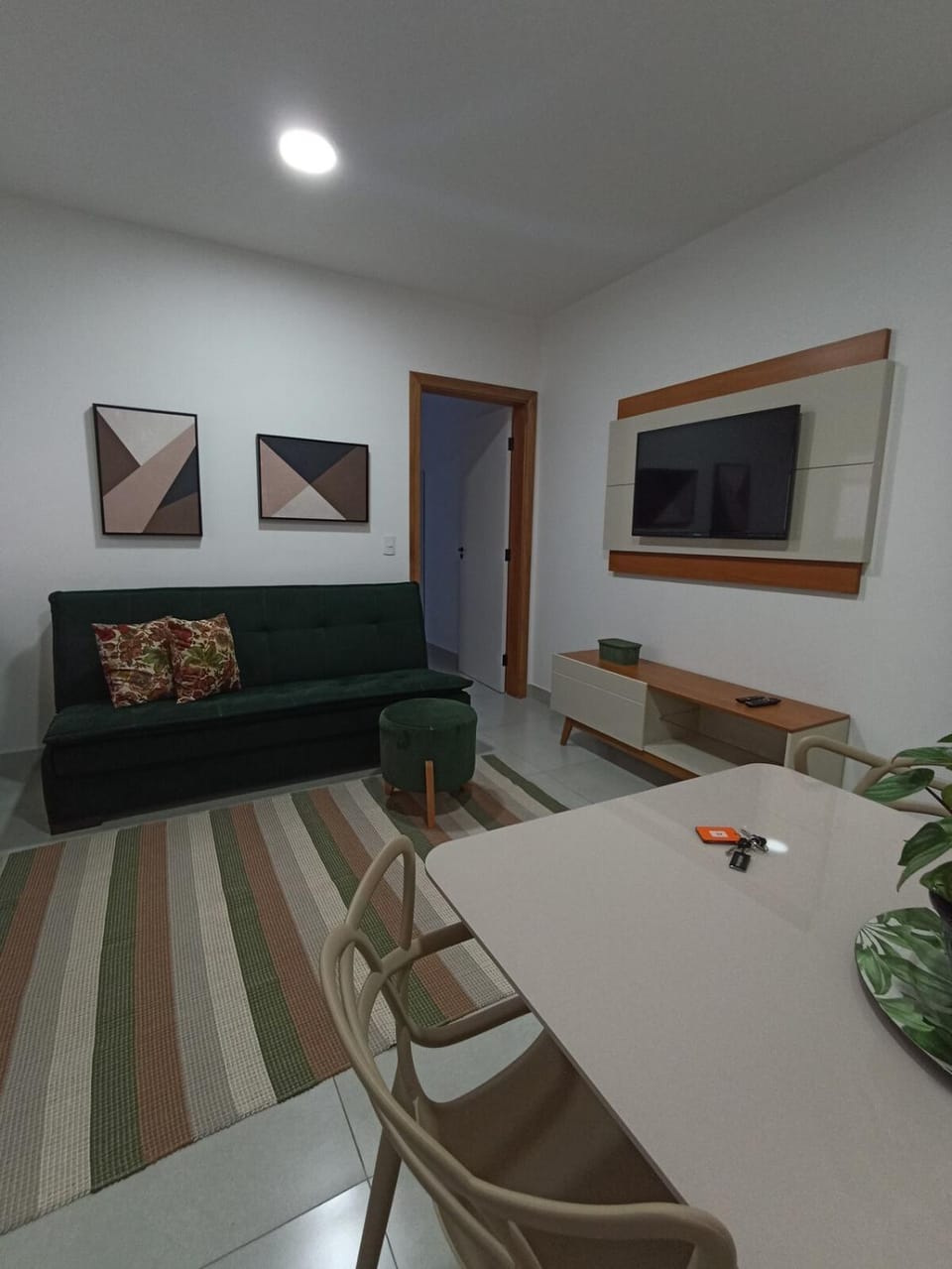 TV and multimedia, Living room, Dining area