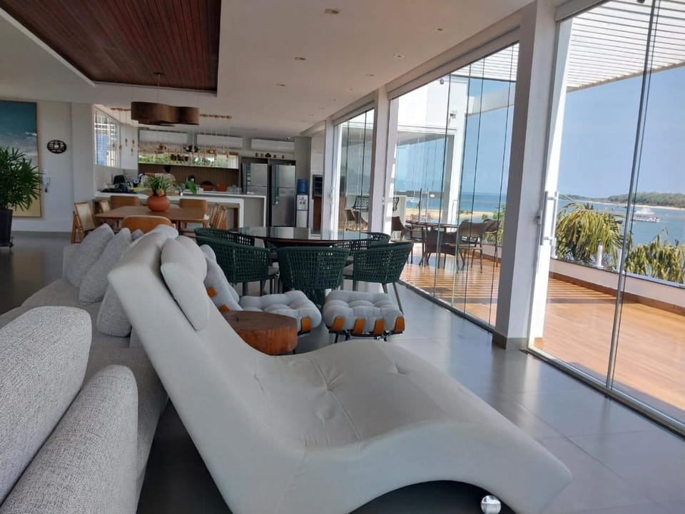 Casa da Orla Bed and Breakfast in Alter do Chão