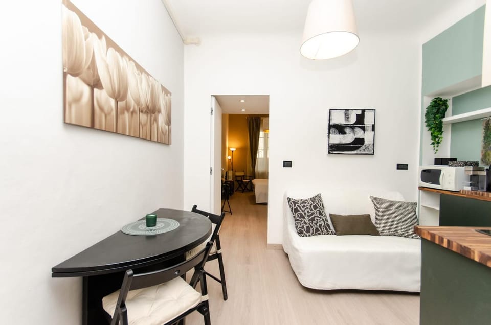 TV and multimedia, Kitchen or kitchenette, Living room, Seating area, Dining area, minibar